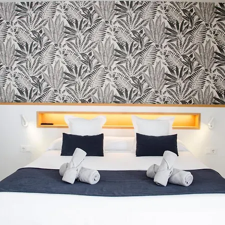 Hotel Anfora Ibiza 4*