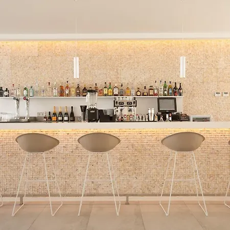 Hotel Anfora Ibiza 4*